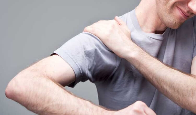 a man with shoulder pain
