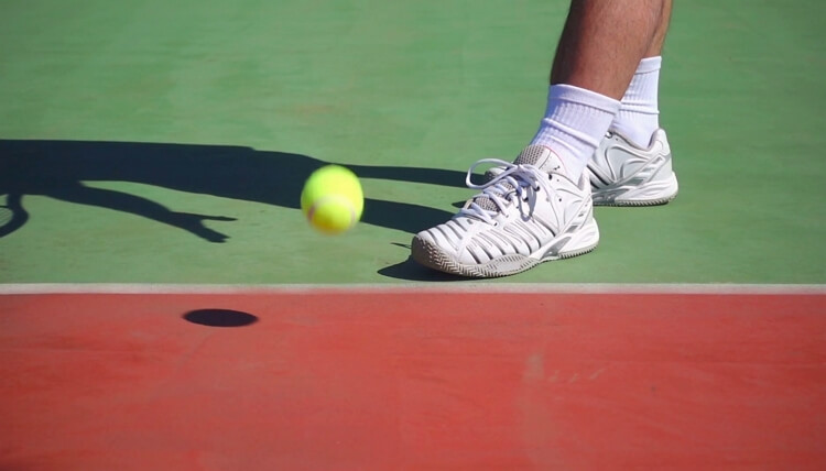 tennis player's feet