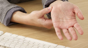 Carpal tunnel syndrome and the office connection.
